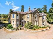 3 Bedroom Flat 3 Bedroom Flat