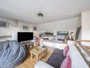 3 Bedroom Flat 3 Bedroom Flat