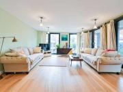 3 Bedroom Flat 3 Bedroom Flat