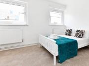 3 bedroom flat for rent