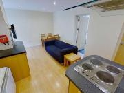 3 bedroom flat for rent in 168a, North Sherwood Street,...