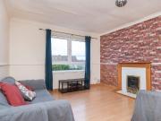3 bedroom flat for rent in 2325L Redhall Grove,...