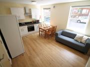 3 bedroom flat for rent in 254 North Sherwood Street...