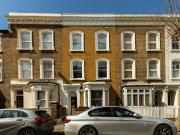 3 bedroom flat for rent in Elderfield Road, E5 0LF, E5