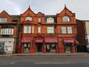 3 bedroom flat for rent in 861b Stockport Road,...