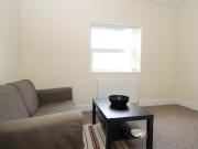 3 bedroom flat for rent in 9 Seaton Avenue Flat 3,...