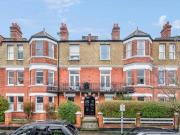 3 bedroom flat for rent in Alwyne Road, London SW19