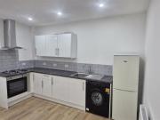 3 bedroom flat for rent in Annesley Grove, Nottingham, NG1