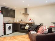 3 Bedroom Flat for rent in Ash Road, LS6 from just... 3 Bedroom Flat for rent in Ash Road, LS6 from just...