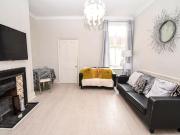 3 bedroom flat for rent in Bayswater Road, Newcastle...