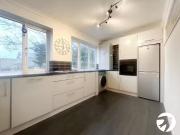 3 bedroom flat for rent in Bexley Lane, Crayford,...