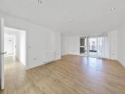 3 bedroom flat for rent in Bolinder Way, London, E3