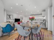 3 bedroom flat for rent in Bond Court, 4 Springham Walk,...