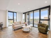 3 bedroom flat for rent in Boxwood Gardens, London Dock,...