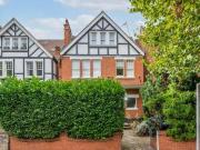 3 Bedroom Flat For Rent In Brondesbury Park, London