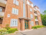 3 bedroom flat for rent in Brook Lodge, Hendon, NW11