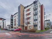 3 bedroom flat for rent in East Pilton Farm Crescent,...