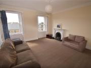 3 bedroom flat for rent in East Preston Street,...