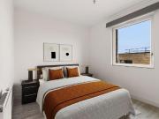 3 bedroom flat for rent in Fizzy Walthamstow, 5D...