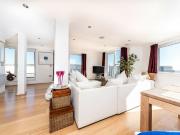 3 bedroom flat for rent in Fleet Street, Brighton, East...
