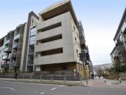 3 bedroom flat for rent in Fleet Street, Brighton, East...