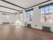 3 bedroom flat for rent in George Street, London, W1H