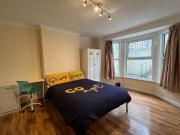 3 bedroom flat for rent in Gladstone Place, Brighton, BN2