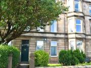 3 bedroom flat for rent in Greenock Road Paisley PA3