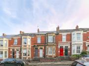 3 bedroom flat for rent in Grosvenor Gardens, Jesmond...