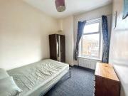 3 bedroom flat for rent in Heaton Park Road, Heaton,...