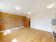3 bedroom flat for rent in High Road, Willesden Green NW10