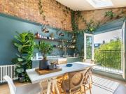 3 Bedroom Flat For Rent In Kensal Green, London
