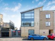 3 bedroom flat for rent in Kingsford Street, London, NW5