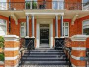 3 Bedroom Flat For Rent In London