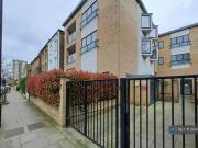 3 Bedroom Flat For Rent In London