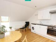 3 Bedroom Flat For Rent In London