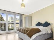 3 Bedroom Flat For Rent In London