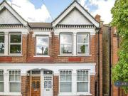 3 Bedroom Flat For Rent In London