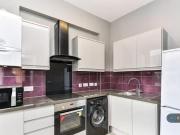 3 Bedroom Flat For Rent In London