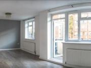 3 Bedroom Flat For Rent In London