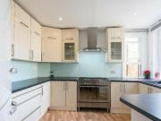 3 Bedroom Flat For Rent In London