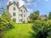 3 Bedroom Flat For Rent In Malvern