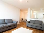 3 bedroom flat for rent in Media City Michigan Point...