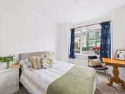 3 bedroom flat for rent in Milner Road, Brighton, BN2