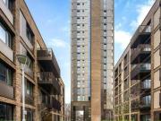 3 Bedroom Flat For Rent In Moulding Lane, London