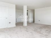 3 bedroom flat for rent in Mulberry Close, London, NW4