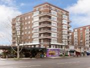 3 bedroom flat for rent in Park Road, Marylebone NW1