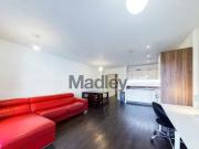 3 bedroom flat for rent in Pell Street London SE8