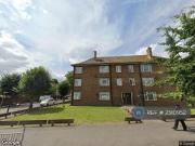 3 bedroom flat for rent in Pitcairn Court, Mitcham, CR4