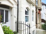 3 bedroom flat for rent in Rugby Place, Brighton, East...
